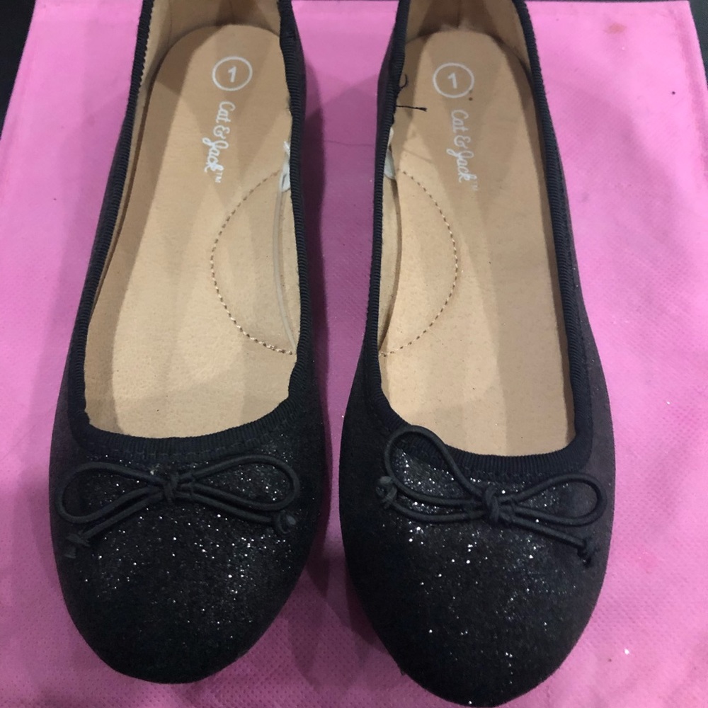 Girl black shoes size 1